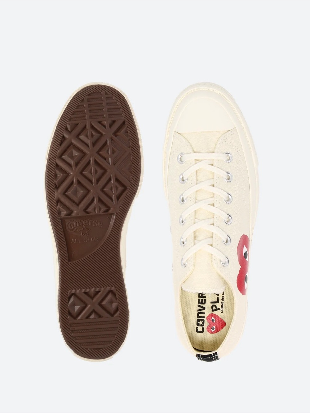Comme des Garçons PLAY
Red Heart Chuck 70 Low Top